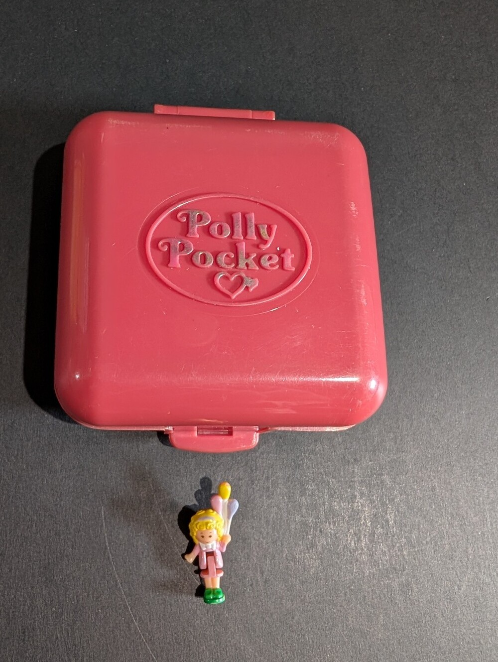 Polly Pocket Polly's World Fun With Doll Red Square Compact VTG 1989 Bluebird
